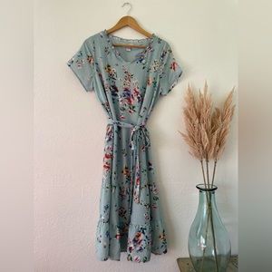 Christopher & Banks Midi Dress, Blue floral , Size Medium